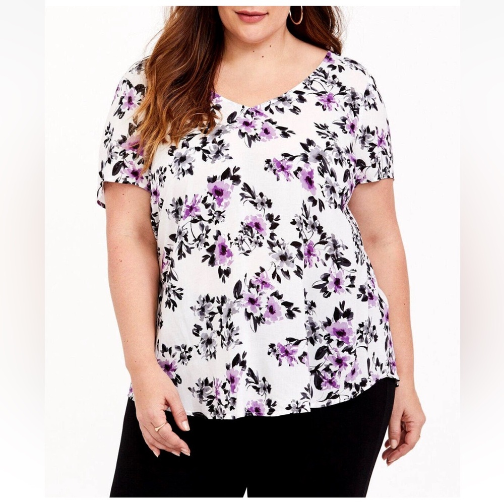 •Torrid White Floral V-Neck Cottagecore Women’s 3X Short Sleeve Blouse #A